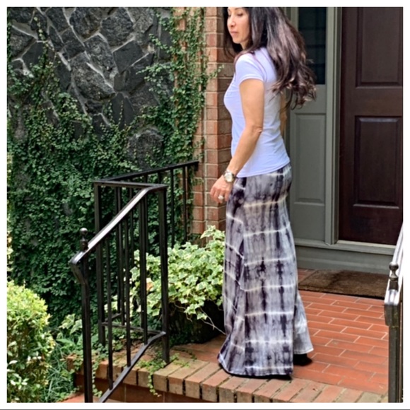 ✨LAST ONE✨Grey tie dye maxi skirt - Picture 6 of 7